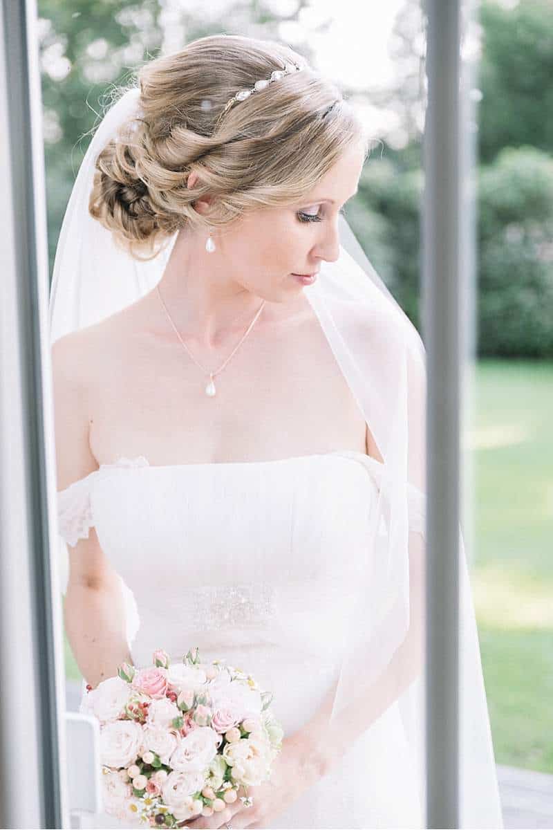 corinna-sebastian-elegante-scheunenhochzeit_0056